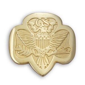 GS Magnetic Traditional Logo Brooch Goldtone